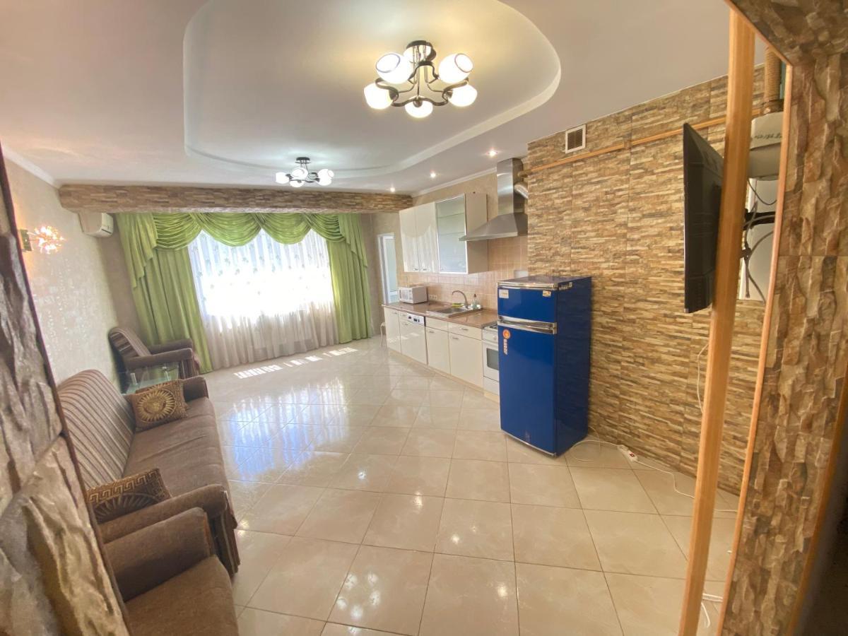 Ultra Central Double Room Appartment In Chisinau Eksteriør bilde